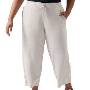 Athleta NWT Seasoft Straight Crop Pant Light Gray Size 3X Elastic Waist Pockets